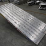 aluminium_oprijplaten_2_meter_45000_kg_zwaar_transport_extra_breed