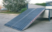 m120s-rubberen-toplaag-oprijplaten.jpg